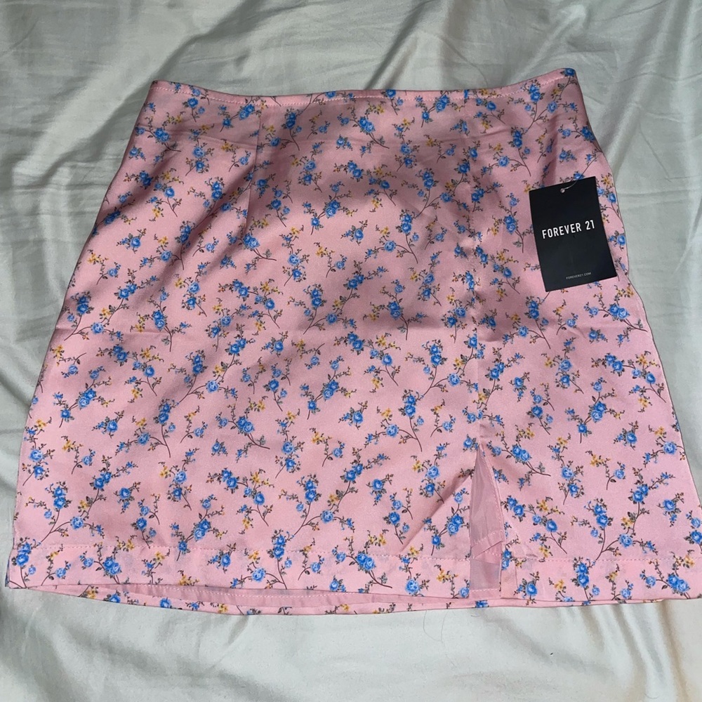 NWT Forever 21 Floral Mini Skirt